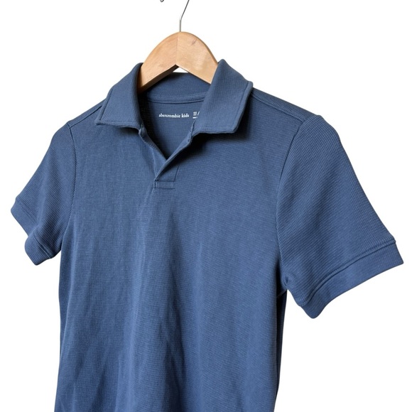 Abercrombie Kids Boys Blue Polo Shirt Size 12 Short Sleeve Classic Waffle Knit - Picture 2 of 5